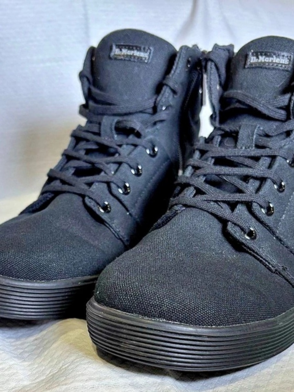Dr Martens Pascal Side Zip Black Canvas High Tops Size 9